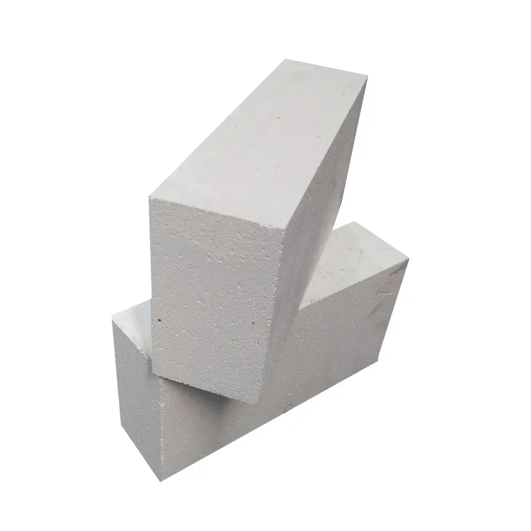 Application des briques réfractaires denses de corindon fondu dans le haut fourneau pour les fours de verre