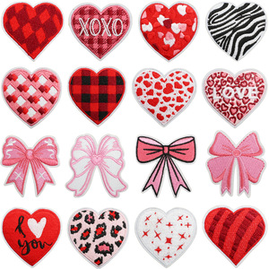 Parches Bordados Personalizados Ecológicos de Tela para San Valentín, Nuevo Diseño Termoadhesivo de Corazón a Cuadros Rojo con Lazo para Gorras y Sudaderas - Product Image 1