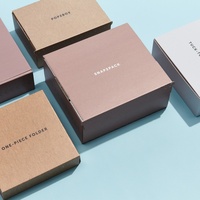 Vente en gros de cartons ondulés écologiques personnalisés avec logo, 3/5 couches, grands, bruns, résistants, avec insert en mousse pour l'expédition, le courrier et l'emballage
