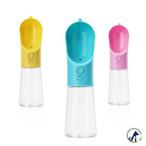 पोर्टेबल पालतू कुत्ता पानी की बोतल छोटे बड़े कुत्तों के लिए पालतू पशु उत्पाद यात्रा पिल्ला पीने का कटोरा आउटडोर पालतू जानवर पानी की मशीन कुत्ते फीडर - Product Image 1