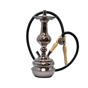 Authentique chicha égyptienne artisanale Khalil Mamoon en métal argenté gravé, avec tuyau (49 cm) - Product Image 1