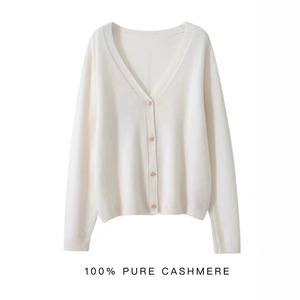 Cardigan en cachemire à col en v pour femmes, pull tricoté à manches longues de couleur unie pour le printemps et l'automne - Product Image 4