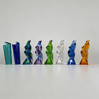 Trophée Artistique Moderne en Résine Transparente Écologique Gravée et Sculptée sur Mesure pour les Récompenses