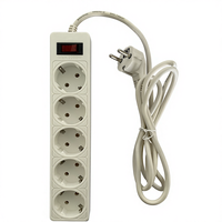 Multiprise de type européen 5 voies 16A avec 2 ports USB pour usage domestique