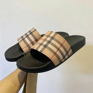 Wholesale Outdoor Men's Slides Slippers Comfortable women designer Slippers Classic Printed Fabric Breathable Casual slippers - Product Image 1