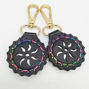 Sunflower <b>Magnetic</b> Pendant Keychain Metal Portable Shooting Accessory Ztc444 Hook Charm - Product Image 4