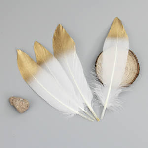 100 unids/bolsa 15-20CM pluma de ganso rígida dorada plumas DIY para manualidades atrapasueños suministros de sombrerería joyería hecha a mano - Product Image 5