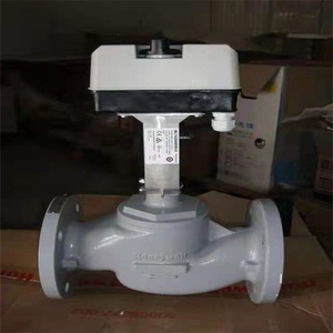 Vanne de régulation électrique à trois voies Honeywell V5050A2088 DN100 pour vapeur, eau et usage général - Product Image 3