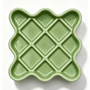 Assiette en céramique pour chat à alimentation lente, facile à nettoyer, bol en silicone idéal pour les aliments secs et humides, base lestée antidérapante, gamelle pour chiot - Product Image 3