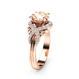 Anello Quadrato Color Champagne per Donne, Gioiello di Moda con Nastro Intrecciato Scintillante, Vendita all'Ingrosso - Product Image 1