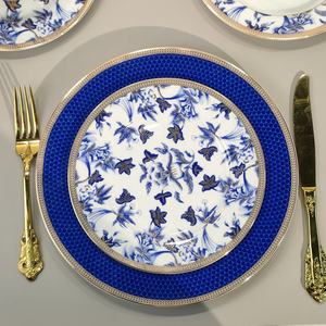 Service de table de luxe classique en porcelaine bleue et blanche, 6 pièces, en céramique fine et durable, idéal pour les cadeaux d'affaires - Product Image 2