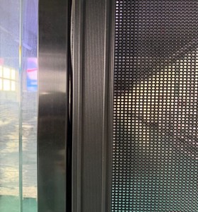 Panel de Pantalla LED Transparente para Ventana de Vidrio con Tamaño Personalizado - Product Image 2
