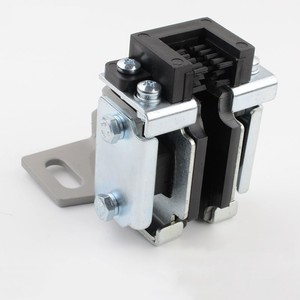 Sabot de guidage d'ascenseur SaiChuang 10 mm sans huile avec brosse pour ascenseur de chantier de type traction - Product Image 3