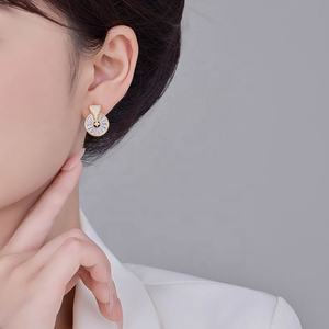 Pendientes de Botón con Circonitas Microincrustadas, Modernos y Elegantes para Mujer, Versátiles, Dinámicos, Estilo Coreano, Hechos de Cobre, para Regalo - Product Image 5