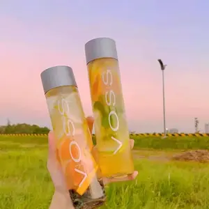 Voss Style Glass Bottle Glass Juice Bottles with Plastic Round High Quality 500 ml Tall Thin Bottle for Noni Apple Juice Drinks