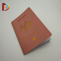 Passeport de jeu pour enfants personnalisé, conçu sur mesure, relié à cheval, en papier, style livre de dessins animés, service de vente en gros