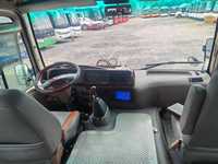 Golden Dragon XML6700J88 Minibus 22 places style Coaster pour le transport de passagers Chine