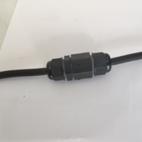 Connecteur de câble d'alimentation personnalisé anti-siphon 2-5 broches, étanche IP67/IP68, prise femelle vers mâle avec une tension de 50V-250V et une intensité de 2A-10A