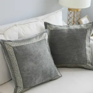 Nordic Style Square 45*45 Cm 100% Polyester Home Decor Gray Embossed Velvet Cushion Cover