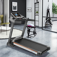 Écran de conception professionnelle de sport Vitesse réglable Machines de course à domicile Tapis de course motorisé électrique pour l'entraînement en salle de sport