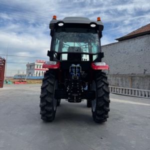 Tracteur agricole à vendre |   Tracteur agricole durable et efficace avec moteur, boîte de vitesses et pompe |   Boîte de vitesses 50-240HP avec garantie d'un an - Product Image 4