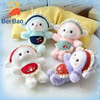 Porte-clés en peluche agneau avec tablier en dentelle, broderie mouton Kawaii, poupée en peluche, vente en gros, pour machine à griffes, breloque de sac à dos, cadeau de fête pour filles