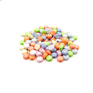 도매 4*7mm 어린이 DIY 편지 알파벳 비즈 아크릴 비즈 우정 팔찌 열쇠 고리 액세서리 비즈 - Product Image 5