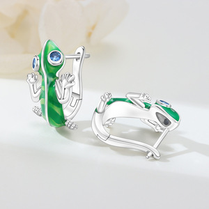 Pendientes de aro camaleón en cobre blanco azul verdoso, diseño original de nicho, pendientes de alta gama al por mayor para mujer - Product Image 4