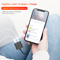 Kabel Adaptor 2-in-1 Tipe-C 3.5mm dengan Hub USB C untuk Pengisian Cepat dan Jack Audio Earphone pada Ponsel Baru