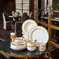 Assiette à dîner en porcelaine à bord doré de conception classique Offre Spéciale ensembles Logo personnalisable maison Restaurant vaisselle matériau céramique