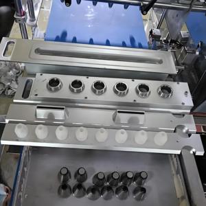 Équipement de cuisson en acier inoxydable Machine à fabriquer des cupcakes au <span class=keywords><strong>macaron</strong></span> et des biscuits Machine à rouler le gâteau Matcha Ligne de production de rouleaux suisses - Product Image 4