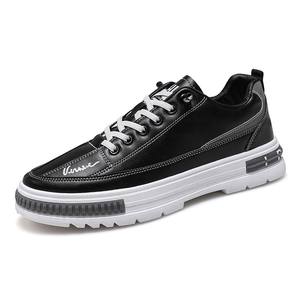 Vente en gros 2024 de chaussures en toile décontractées en cuir avec logo personnalisé pour l'extérieur nouvelle tendance baskets de loisirs noires pour hommes vêtements de sport - Product Image 1