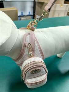 Accesorios para Mascotas Conjunto de Collar Transpirable de Moda para Perro y Gato y Correa Multifuncional en Estilo de Lujo Clásico y Moderno - Product Image 2