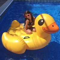Nouveau design Canard en caoutchouc jaune Waterplay Enfants adultes Flotteurs de piscine gonflables pour enfants