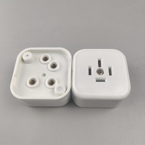 Enchufe Eléctrico Willis de 16A, Trifásico, Cuatro Cables, Blanco, 230V - Product Image 1