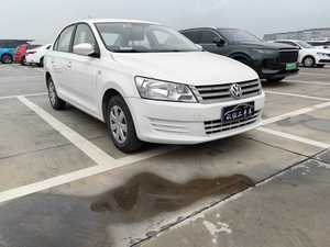 Volkswagen <span class=keywords><strong>Santana</strong></span> 1.6L Compact Sedan d'<span class=keywords><strong>occasion</strong></span> 2015, essence, boîte manuelle 5 vitesses, 5 places, édition Style, véhicule d'<span class=keywords><strong>occasion</strong></span> - Product Image 2