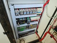 Machine de soufflage de PEHD d'occasion pour la production de bouteilles et de bidons en PEHD, en bon état de fonctionnement