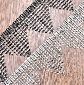 Argento nero triangolo strass rifilatura di nappa cucire su cristallo di vetro catena di metallo per abbigliamento da ballo vestito - Product Image 1