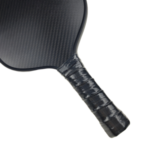 Raquette de pickleball 16 mm avec noyau en PP, homologuée USAPA, logo personnalisé, surface en fibre de carbone 3K imprimée UV, pour l'entraînement, fournie par l'usine OEM - Product Image 3