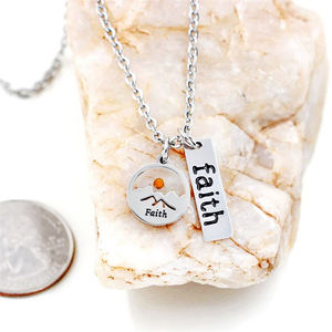 Collier minimaliste en acier inoxydable avec grain de moutarde, bijou inspiré de la montagne pour femme, résistant au ternissement - Product Image 3