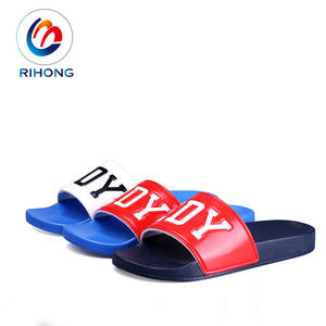 Nueva llegada Guangzhou fábrica precio barato sandalia unisex tamaño logotipo personalizado <span class=keywords><strong>2026</strong></span> zapatillas deslizantes - Product Image 1