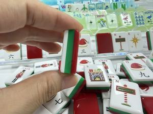 Stock Disponible, Fotos Reales: Juego de Mahjong Americano Temático Cascanueces de Acrílico para Jugar a Mano, Venta al por Mayor de Navidad - Product Image 3