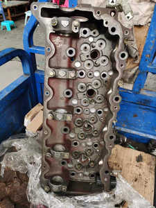 Culasse S05C d'occasion d'origine en bon état pour HINO DUTRO - Product Image 3