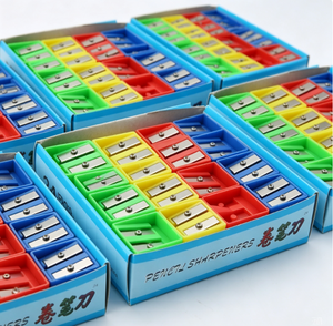 Taille-crayon en plastique double trou pour crayons de couleur, idéal pour les écoliers et étudiants (vente en gros) - Product Image 4