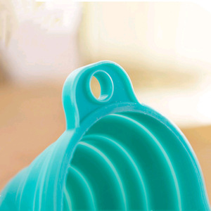 Gadget flessibili pieghevoli colori arcobaleno gel di silicone tramoggia pieghevole per la casa cucina olio acqua polveri liquido pieghevole <span class=keywords><strong>imbuto</strong></span> - Product Image 5