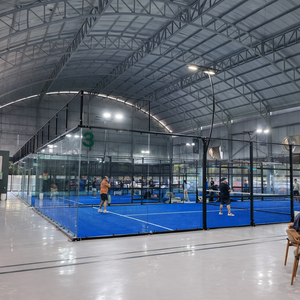 Terrain <span class=keywords><strong>de</strong></span> padel panoramique super durable 360° à vue complète, intérieur/<span class=keywords><strong>extérieur</strong></span>, pour hôtel en <span class=keywords><strong>bord</strong></span> <span class=keywords><strong>de</strong></span> <span class=keywords><strong>mer</strong></span> et centre sportif, base en béton - Product Image 2