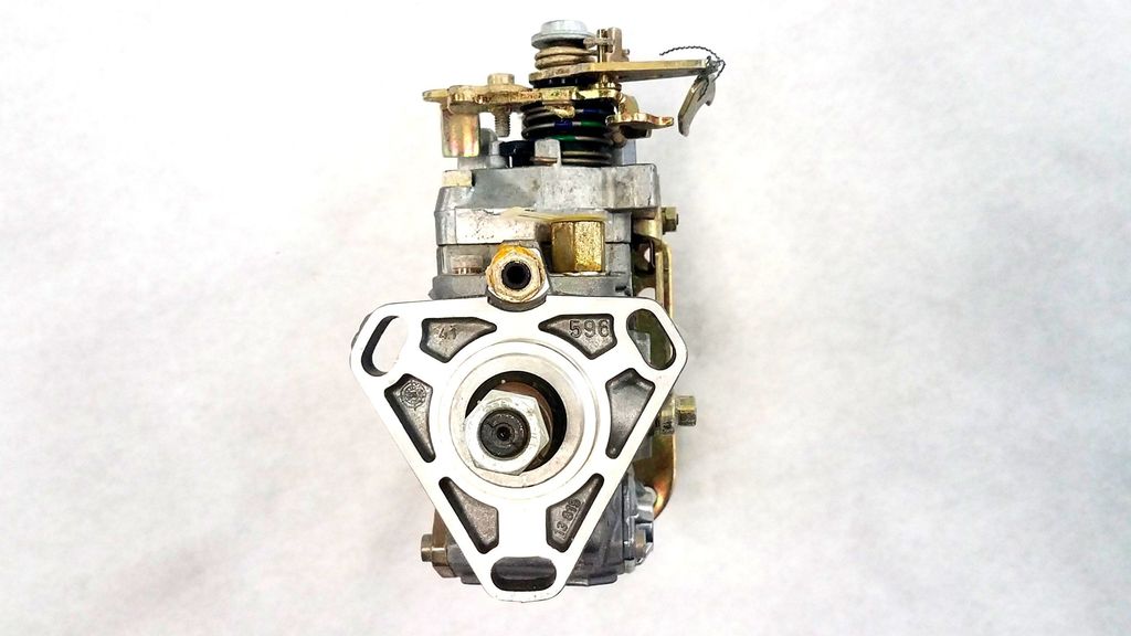 0460426167 injection pump 0460426167 3916972 common rail pump 0460426167 3916972 for cummins high quality auto parts 3916972