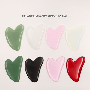Outil de massage facial en pierre naturelle Gua Sha avec logo personnalisé, forme de cœur, outil de massage en <span class=keywords><strong>jade</strong></span> pour lutter contre le vieillissement et les soins de beauté - Product Image 3