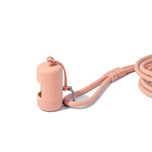 Laisse pour chien mains libres à double fonction avec porte-sac à déjections intégré, en PVC souple pour une utilisation extérieure pratique - Product Image 5