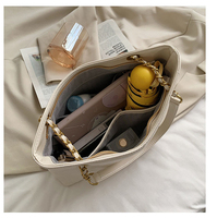 Sac A Main De Lux Pour Femm Designer de marques célèbres sac à bandoulière pour femmes sacs fourre-tout matelassés avec sangle de chaîne pour les femmes vente en gros